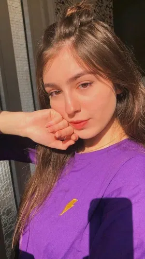 Zara2020, 20 years old from Argentina