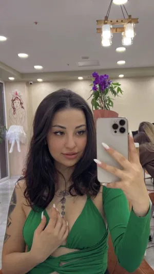 Aliyah18, 18 years old from Finland