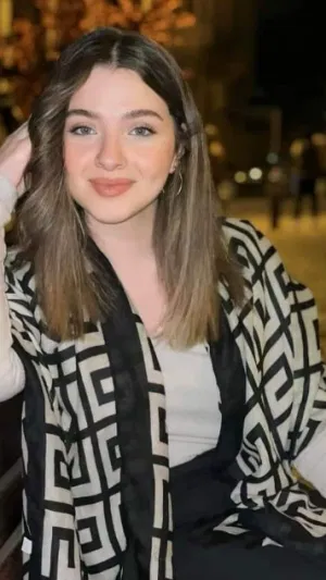 Norah111, 23 years old from France