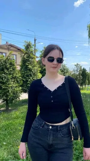 Ashley5870, 23 years old from United Kingdom