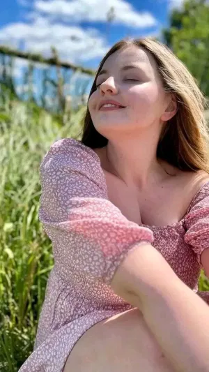 Janice257, 23 years old from United Kingdom