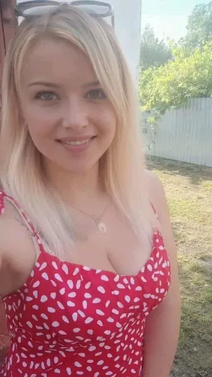 Debra572, 23 years old from Germany