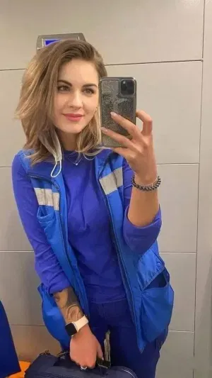 htrtyr76, 21 years old from United States