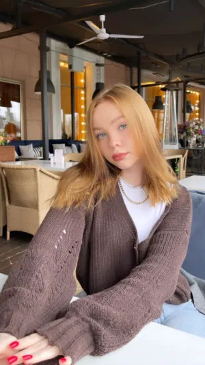 Maelynn21, 21 years old from Norway