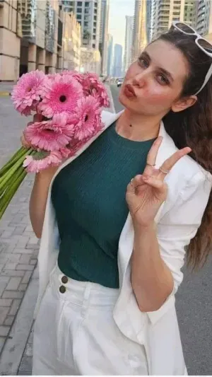 Sandra578, 23 years old from Canada