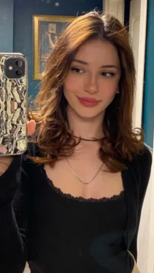 Marjorie001, 18 years old from France