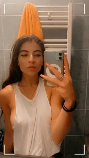 Coca929, 19 years old from Australia