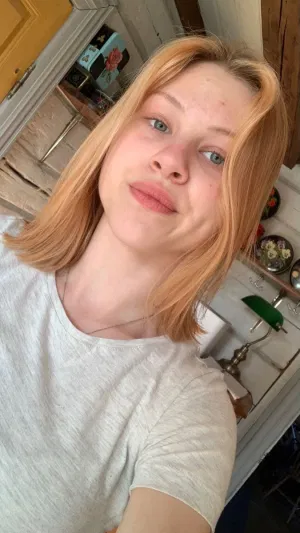 Sasha19, 19 years old from United States