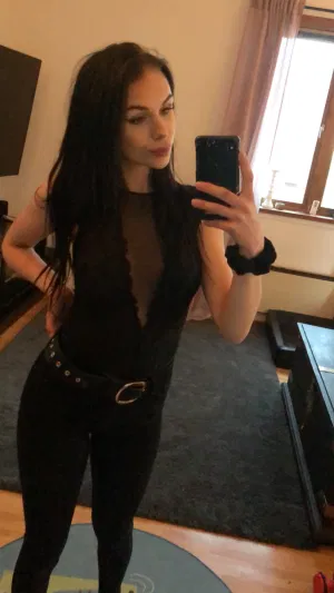 WhatsApponly939, 19 years old from United States