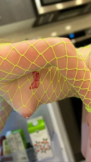 Marry-aw57, 22 years old from United Kingdom