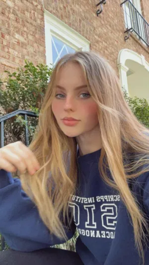 Lisaaa09, 22 years old from United States