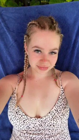 Lucy239, 24 years old from Australia