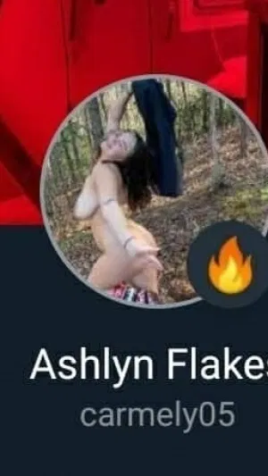 kikcarmely05's Profile Photo