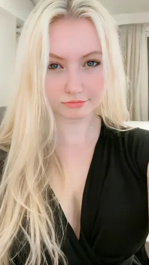 Elle-111, 22 years old from United States