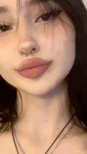 Lisa-99's Profile Photo