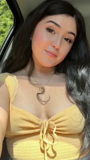 Alexia10, 23 years old from United States