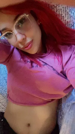 Angelaroseuus245671, 19 years old from Canada