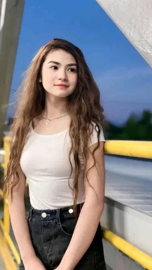 Scarlett43, 25 years old from United Kingdom