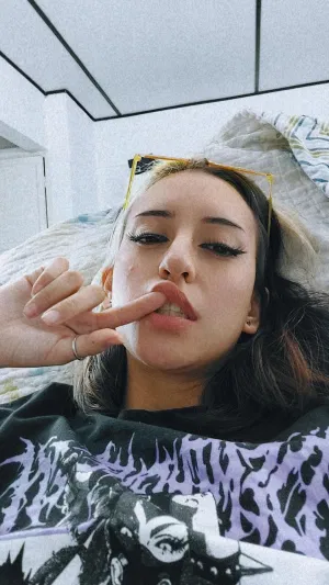 Candy72vqml, 20 years old from United States