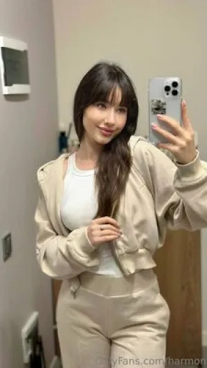 nadiax_21, 22 years old from Australia