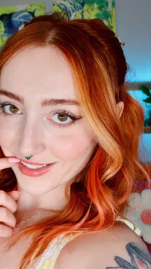 Redditgirl588, 19 years old from United States