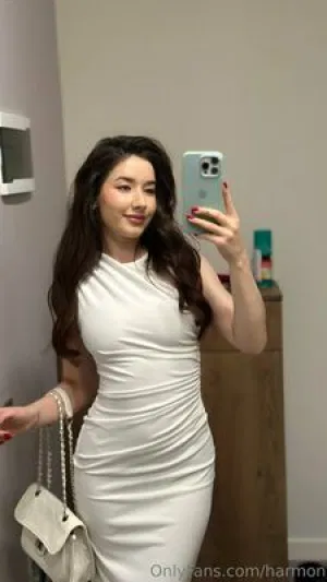 Catebby145_5, 22 years old from Ireland