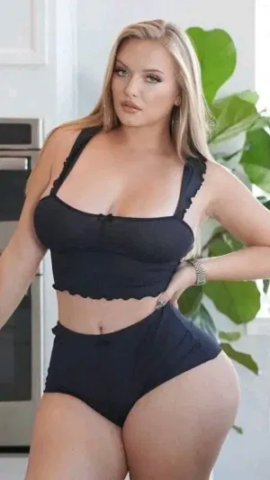 Ayla45, 28 years old from United Kingdom