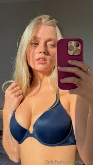 Linda22F20x, 22 years old from Uganda