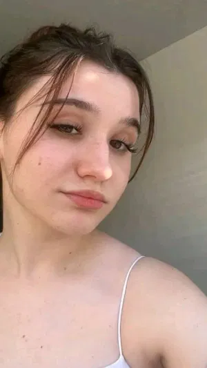 eelie55, 21 years old from United States