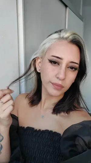 Linda22Fsddf, 22 years old from United Arab Emirates