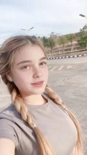 djhfekf, 22 years old from United Kingdom