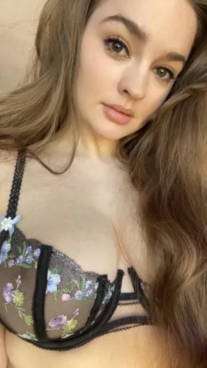 babygirl589, 22 years old from United States