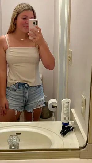 jviviax9x, 27 years old from United States