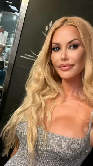 Maisie5r43, 24 years old from United Kingdom