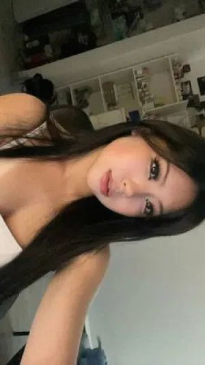 Sofhiya25, 20 years old from Norway