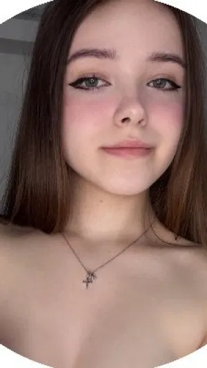 Krfhg, 18 years old from United States