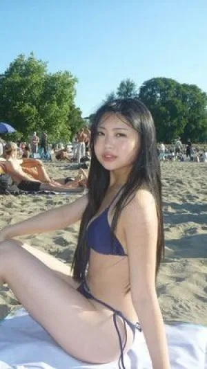 Rafiya_5428f, 21 years old from United States