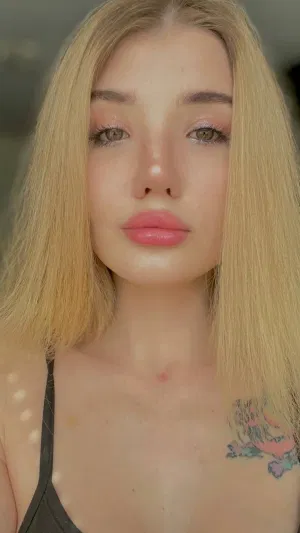 Alexja593, 20 years old from United States