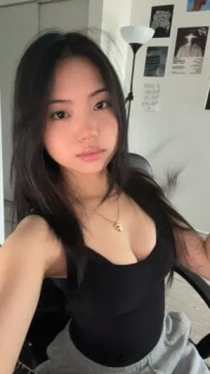 moome123, 20 years old from Australia