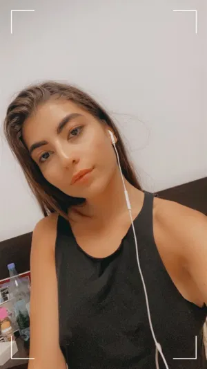 cumchatgirl766, 19 years old from Ireland