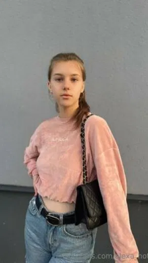 Amy_Ponce231, 21 years old from Saudi Arabia