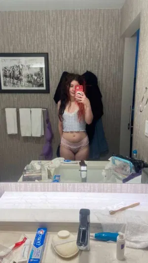 Naughtybaddie22, 24 years old from United States