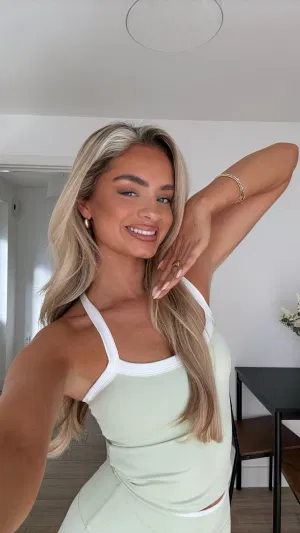 jennyviviax330x, 25 years old from United States