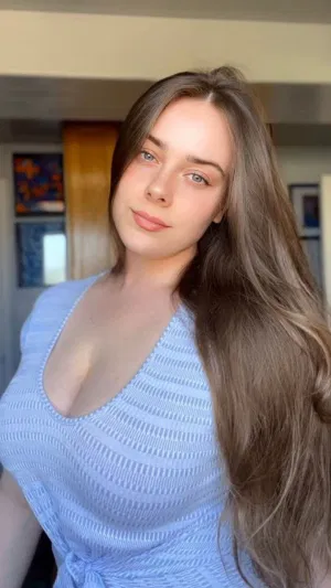 Phoebe66, 23 years old from United States