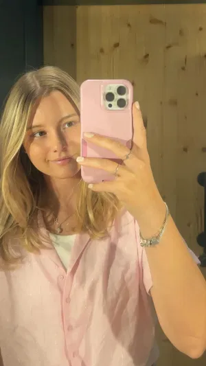 jennyviviax337's Profile Photo