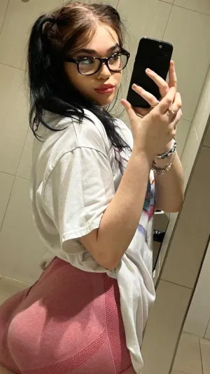 jennyviviax341x, 25 years old from United States