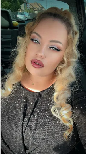 jennyviviax10x, 25 years old from United States