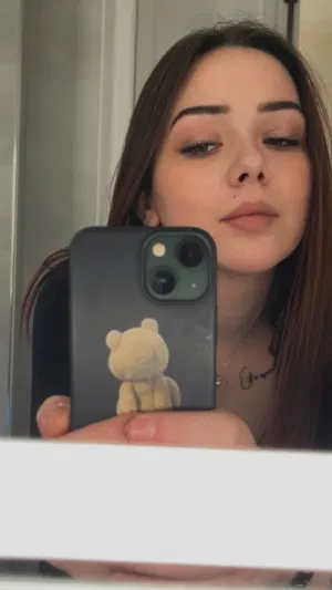 jennyviviax700x, 25 years old from United States