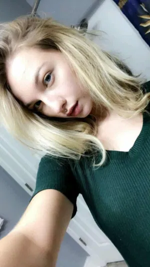 Lisa-222, 22 years old from United States