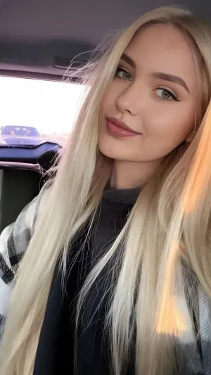 Cynthia66, 22 years old from Spain